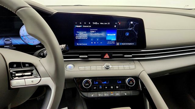 2023 Hyundai Elantra SEL IVT - 23044036 - 16