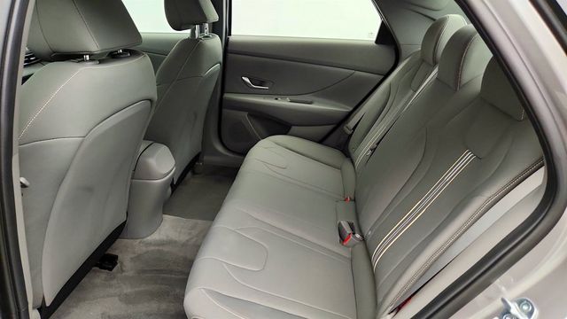 2023 Hyundai Elantra SEL IVT - 23044036 - 20