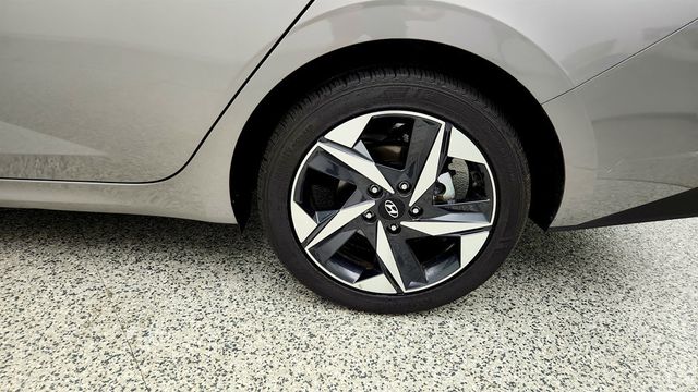 2023 Hyundai Elantra SEL IVT - 23044036 - 8