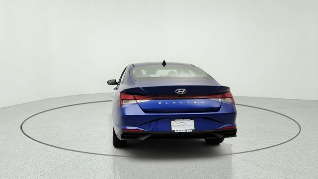 2023 Hyundai Elantra SEL IVT - 23047021 - 5