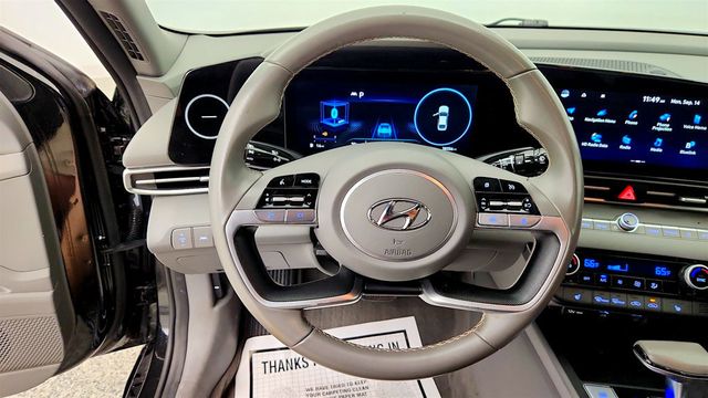 2023 Hyundai Elantra SEL IVT (SULEV) w/ Convenience Package - 23081773 - 12
