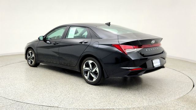 2023 Hyundai Elantra SEL IVT w/ Convenience Package - 23024412 - 6