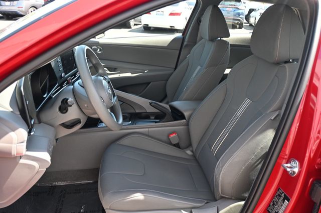 2023 Hyundai Elantra SEL No Accidents Reported to Carfax - 22892464 - 12