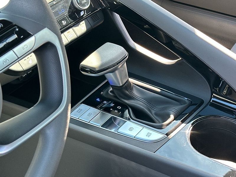 2023 Hyundai Elantra Hybrid Blue DCT - 22970146 - 18