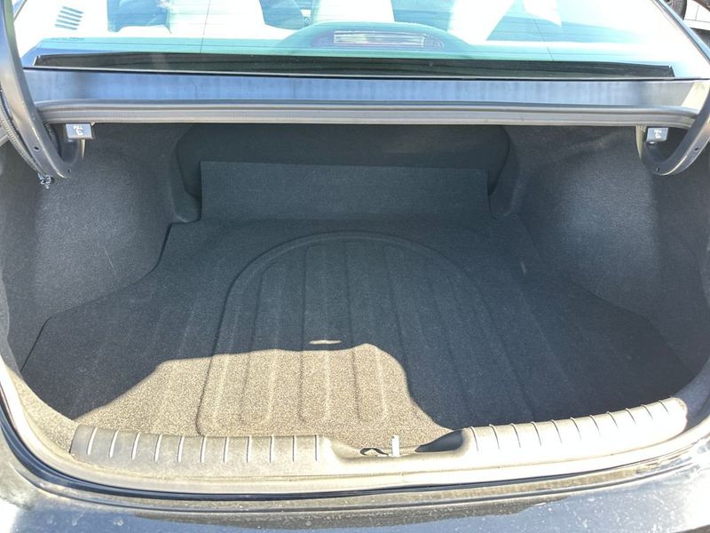 2023 Hyundai Elantra Hybrid Blue DCT - 22970146 - 19