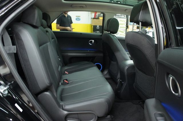 2023 Hyundai IONIQ 5 1-Owner, AWD, LIMITED, FULLY LOADED - 22987087 - 9