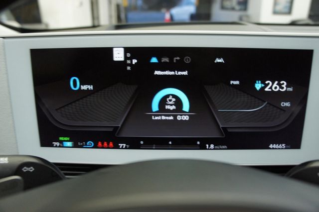 2023 Hyundai IONIQ 5 1-Owner, AWD, LIMITED, FULLY LOADED - 22987087 - 32