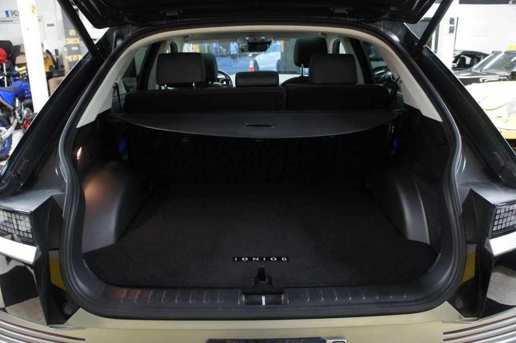 2023 Hyundai IONIQ 5 1-Owner, AWD, LIMITED, FULLY LOADED - 22987087 - 48