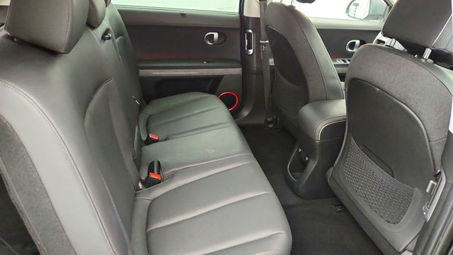 2023 Hyundai IONIQ 5 Limited (303-mile range) - 22978358 - 21