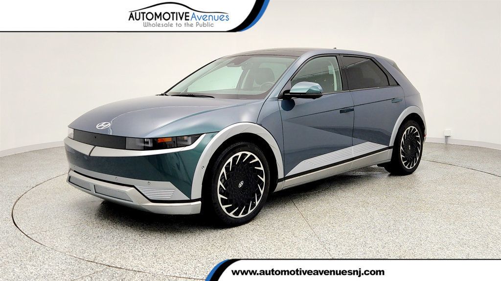 2023 Hyundai IONIQ 5 Limited AWD - 23008121 | Video 1