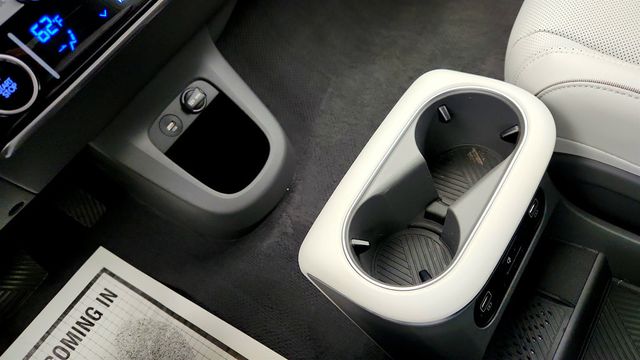 2023 Hyundai IONIQ 5 Limited AWD - 23011405 - 16