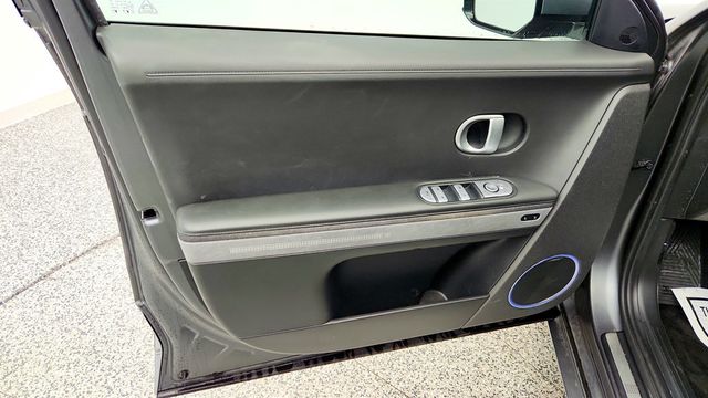2023 Hyundai IONIQ 5 Limited AWD (266-mile range) - 22978334 - 10