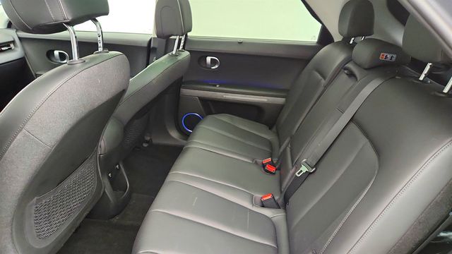 2023 Hyundai IONIQ 5 Limited AWD (266-mile range) - 22978334 - 21