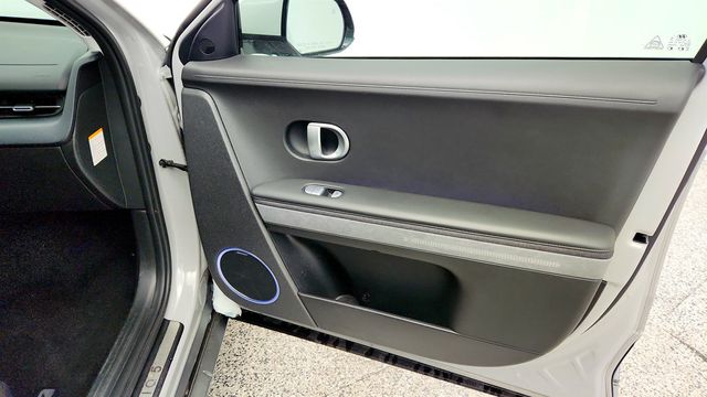 2023 Hyundai IONIQ 5 Limited AWD (266-mile range) - 22978476 - 22