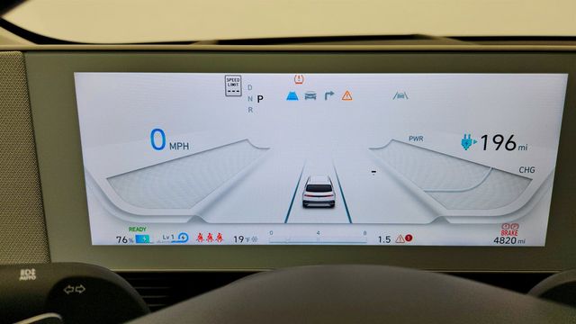 2023 Hyundai IONIQ 5 Limited AWD (266-mile range) - 22978815 - 13