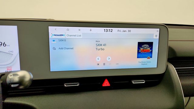 2023 Hyundai IONIQ 5 Limited AWD (266-mile range) - 22978815 - 16