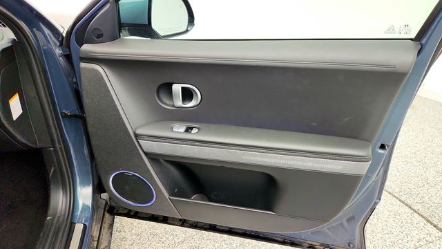 2023 Hyundai IONIQ 5 Limited AWD w/ Head-Up Display & Bose Premium Audio - 23000077 - 26