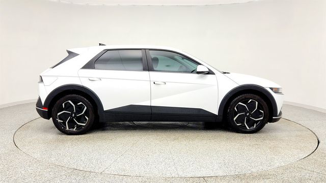 2023 Hyundai IONIQ 5 SEL AWD (270-mile range) - 22978315 - 3
