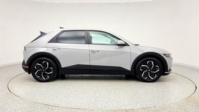 2023 Hyundai IONIQ 5 SEL AWD (270-mile range) - 22979630 - 3