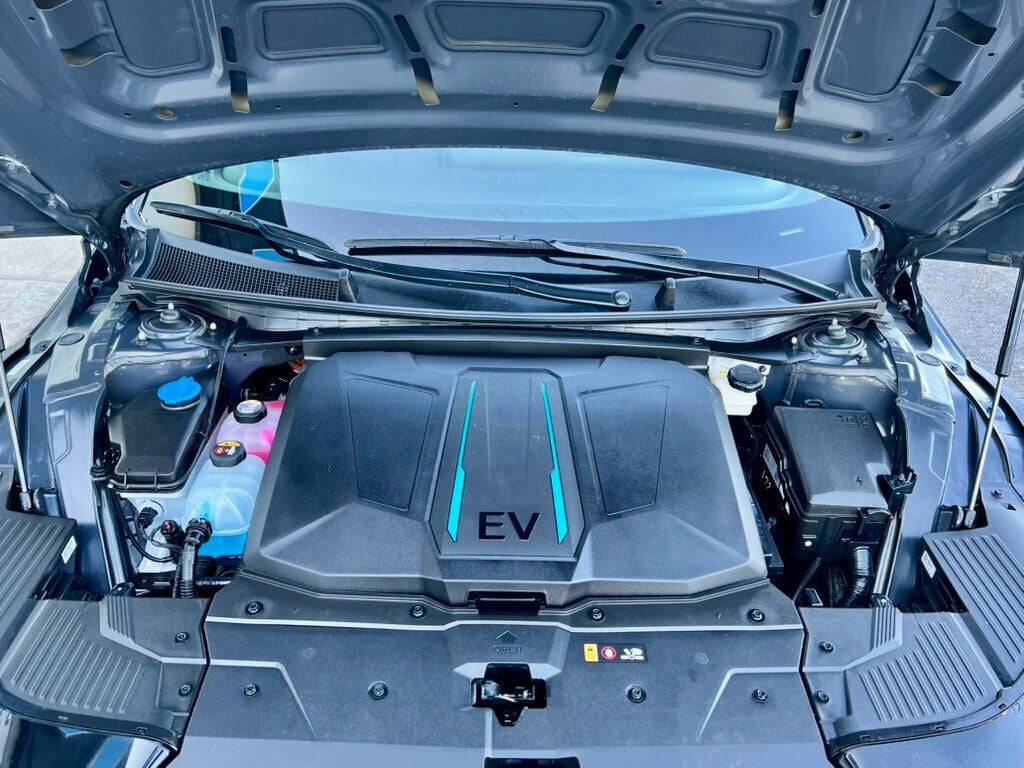 2023 Hyundai Ioniq 5 SEL photo 11