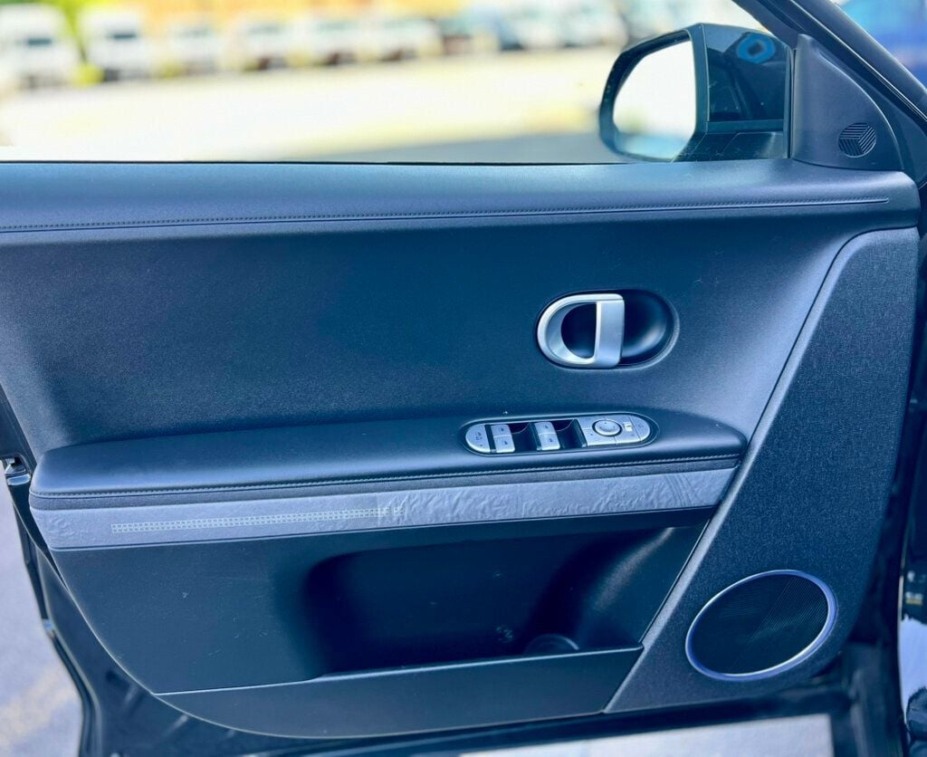 2023 Hyundai Ioniq 5 SEL photo 13