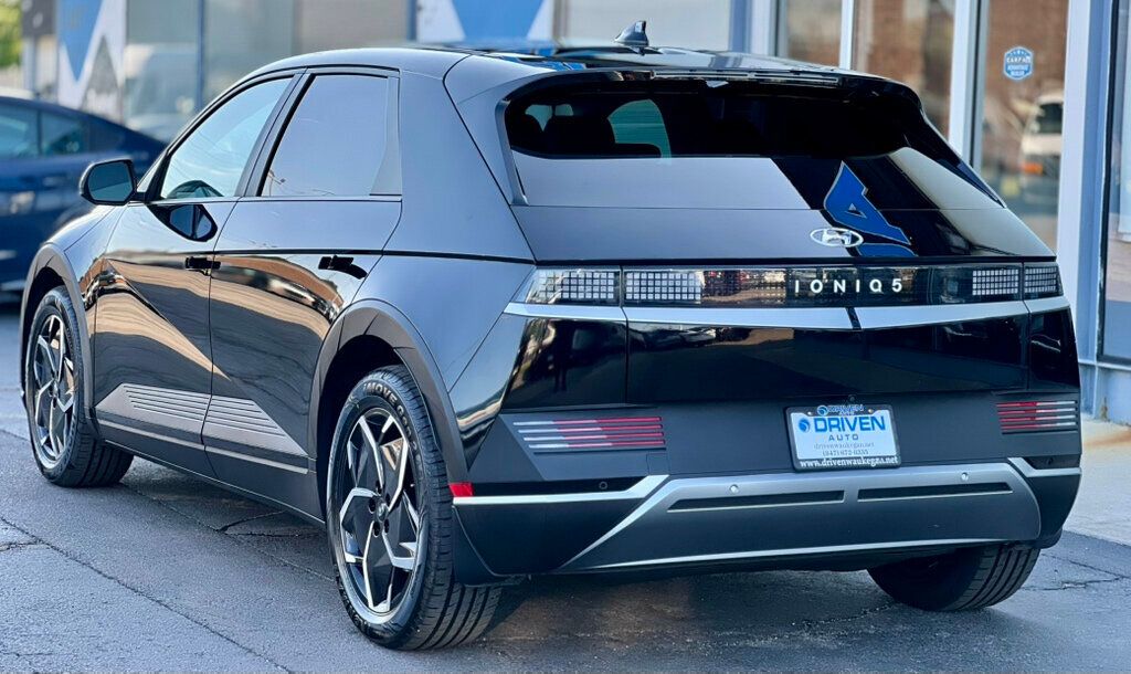 2023 Hyundai Ioniq 5 SEL photo 3