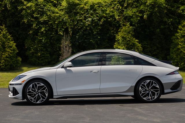 2023 Hyundai IONIQ 6 Limited AWD - 22833627 - 4