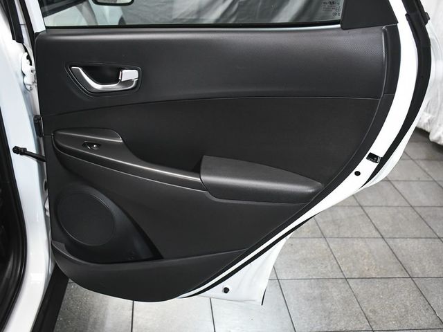 2023 Hyundai Kona SEL - 23039789 - 11