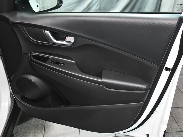 2023 Hyundai Kona SEL - 23039789 - 12
