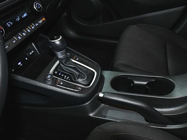 2023 Hyundai Kona SEL - 23039789 - 30