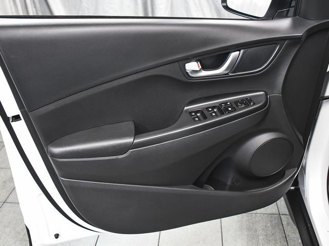 2023 Hyundai Kona SEL - 23039789 - 8