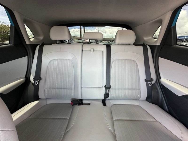 2023 Hyundai Kona SEL N Line photo 15