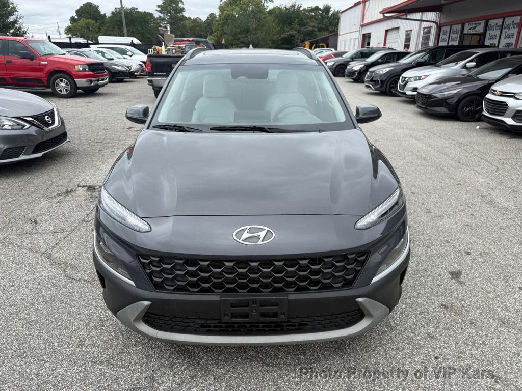 2023 Hyundai Kona SEL photo 3