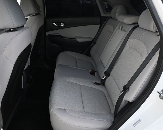 2023 Hyundai Kona Electric SE FWD - 22989338 - 13