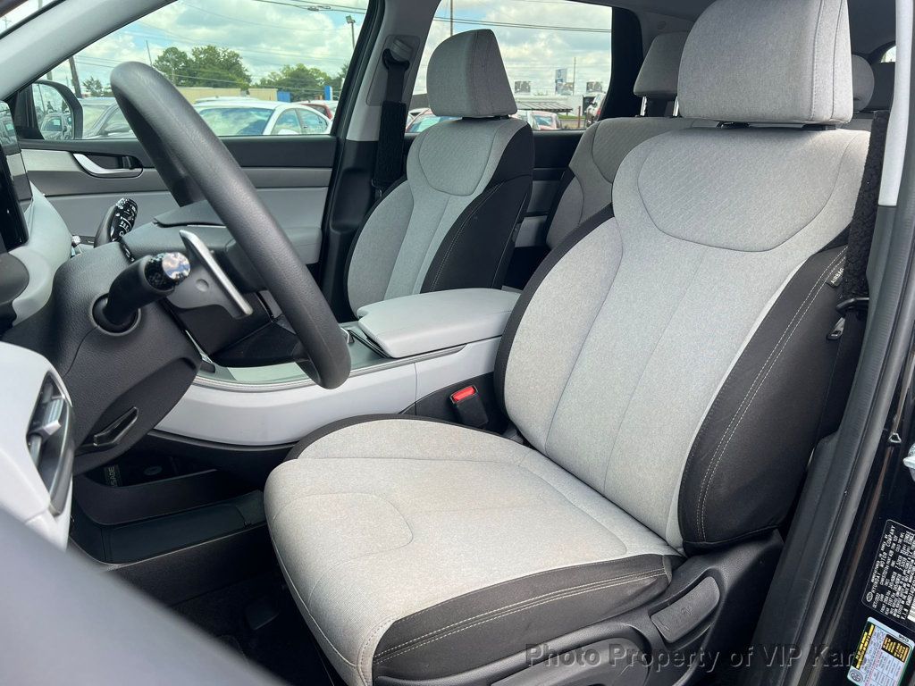 2023 Hyundai Palisade SE photo 12