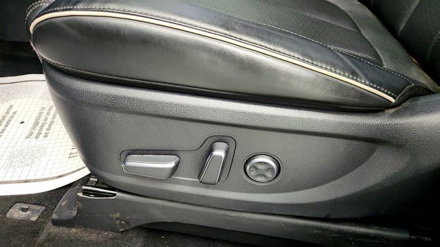 2023 Hyundai Palisade SEL AWD w/ Premium Package & 8-Person Seating - 22997088 - 11