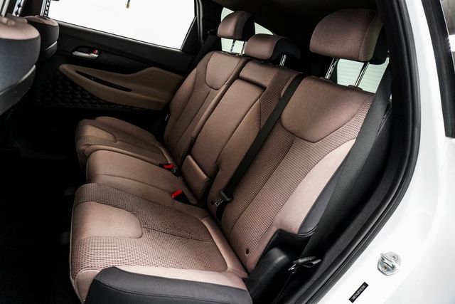 2023 Hyundai Santa Fe SE photo 3