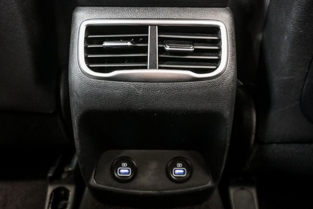 2023 Hyundai Santa Fe SE photo 4