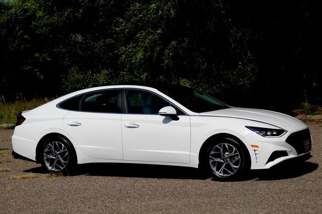 2023 Hyundai Sonata ONE OWNER SEL PANORAMIC MOONROOF w/NEW TIRES, NEW BRAKE SERVICE  - 22908624 - 0