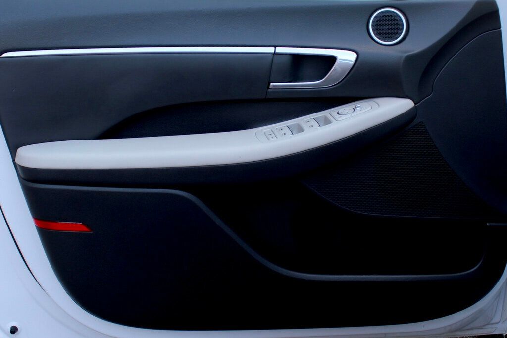 2023 Hyundai Sonata SEL photo 18