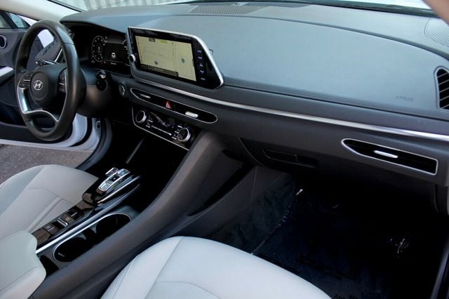 2023 Hyundai Sonata ONE OWNER SEL PANORAMIC MOONROOF w/NEW TIRES, NEW BRAKE SERVICE  - 22908624 - 7