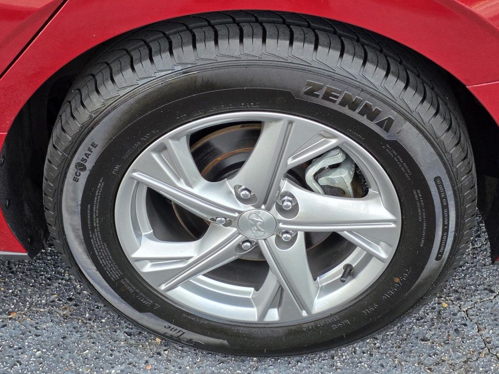 2023 Hyundai Sonata SE photo 24
