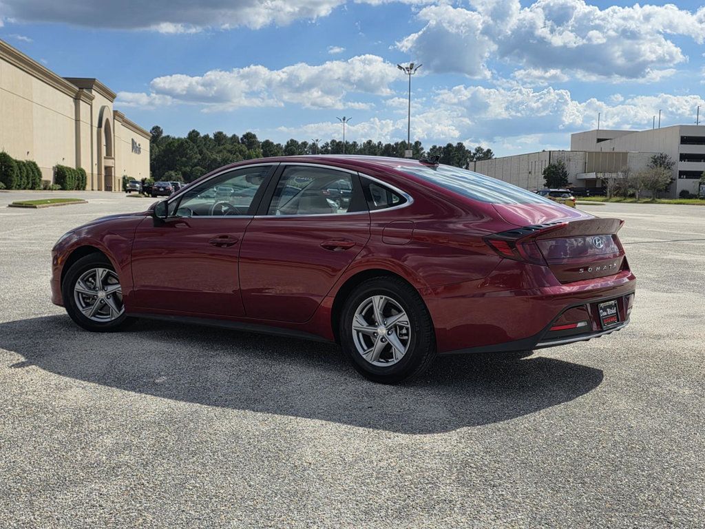 2023 Hyundai Sonata SE photo 3
