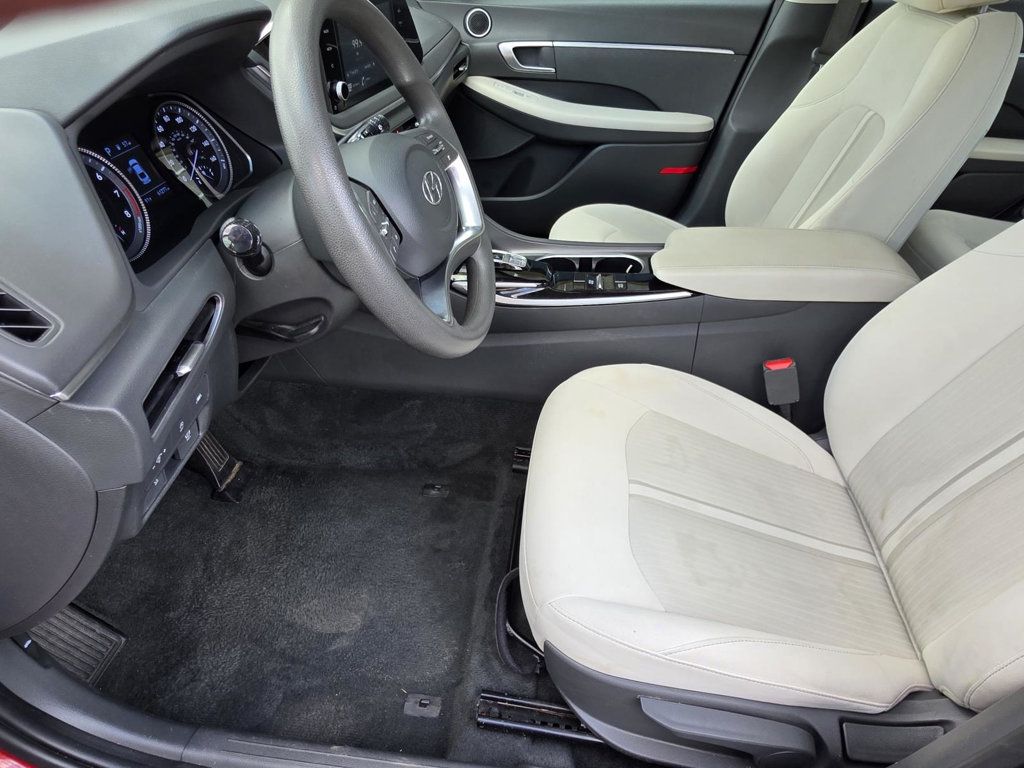 2023 Hyundai Sonata SE photo 5