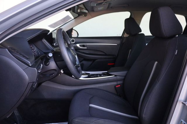 2023 Hyundai Sonata SE - 23101484 - 16