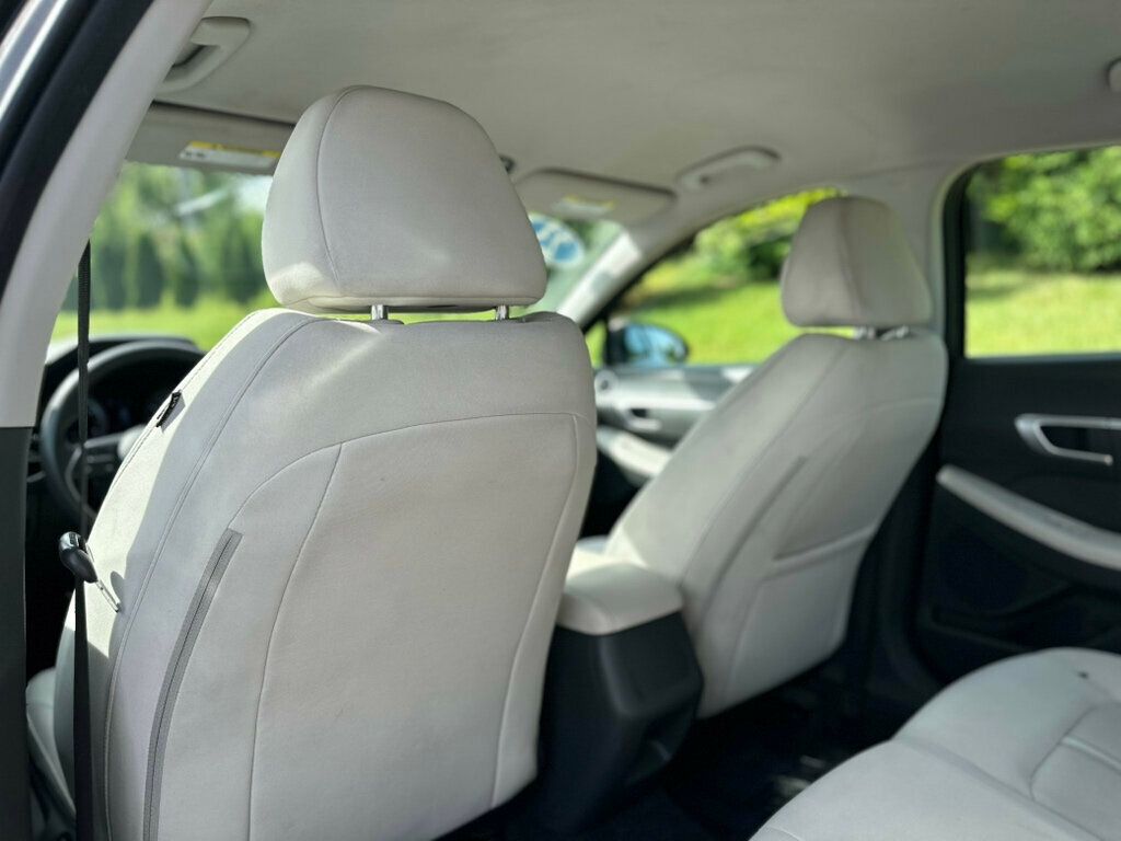2023 Hyundai Sonata SE photo 17