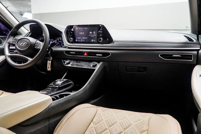 2023 Hyundai Sonata SE 2.5L - 22944879 - 17