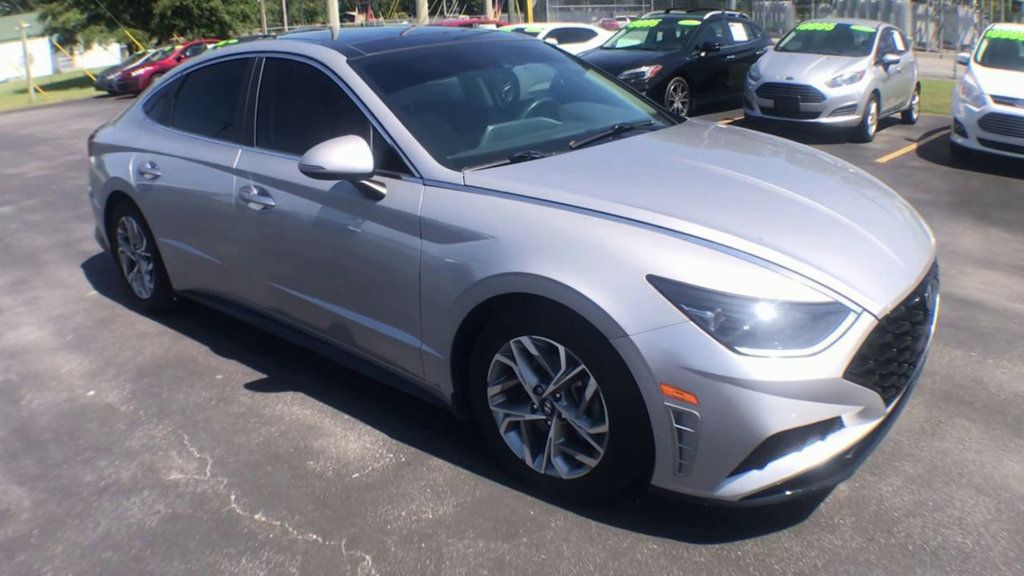2023 Hyundai Sonata SEL photo 2