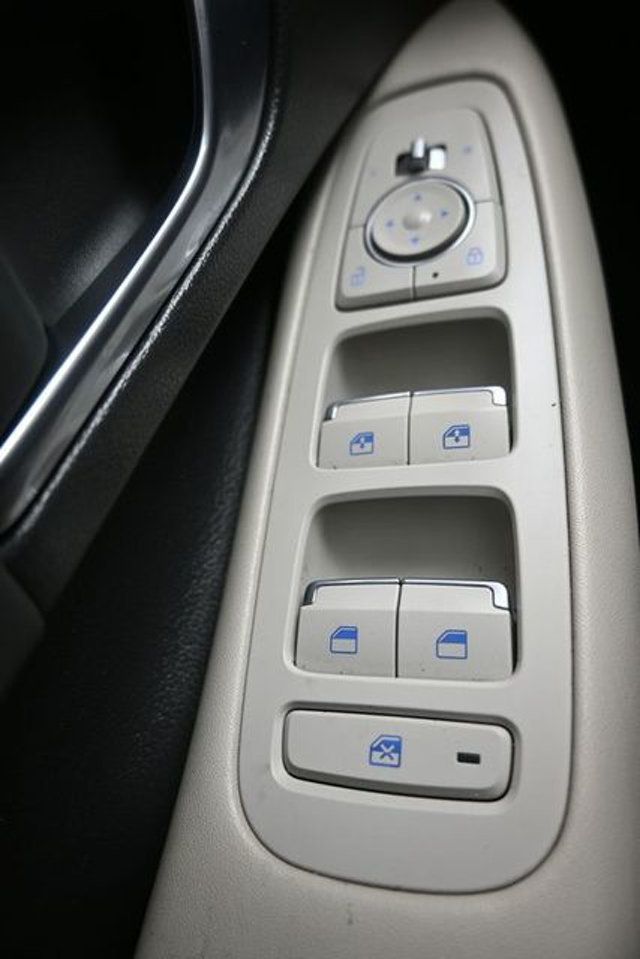 2023 Hyundai Sonata SEL 2.5L - 22974687 - 31