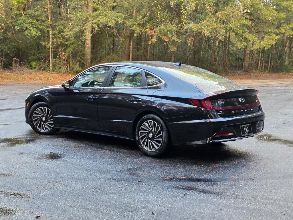 2023 Hyundai Sonata Hybrid SEL photo 2
